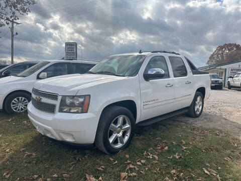 2009 Chevrolet Avalanche for sale at AFFORDABLE USED CARS in Highlandville MO