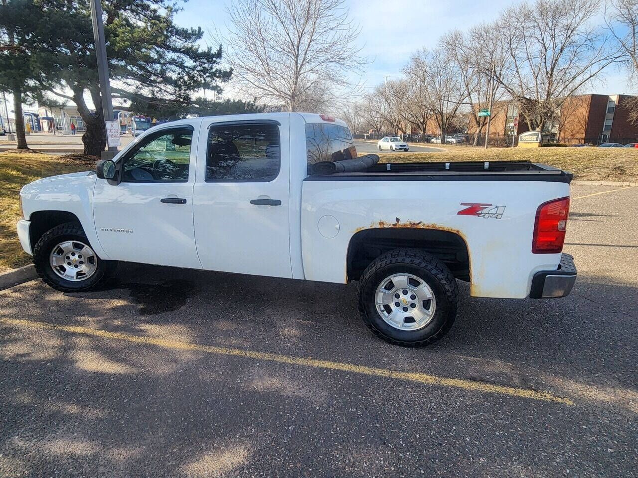 2011 Chevrolet Silverado 1500 for sale at Xtra Mile Auto Sales LLC in Cambridge, MN