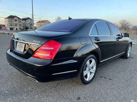 2013 Mercedes-Benz S-Class S 550 4MATIC