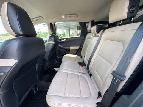 2020 Ford Escape SEL