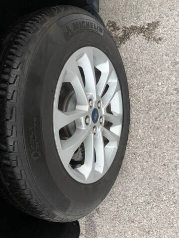 2020 Ford Escape SE