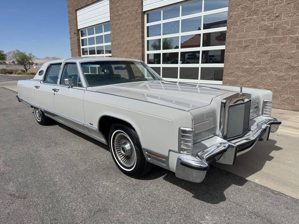1977 Lincoln Continental 1