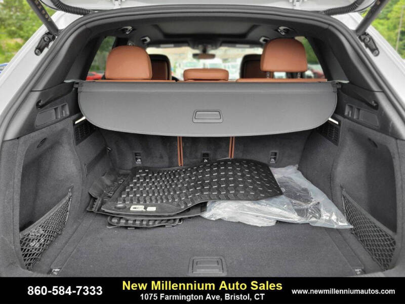 2025 Audi Q5 quattro Premium 40 TFSI