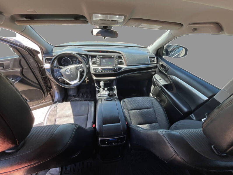 2019 Toyota Highlander LE Plus