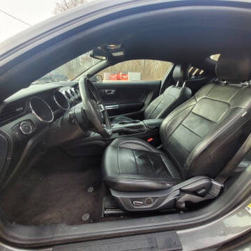 2015 Ford Mustang V6