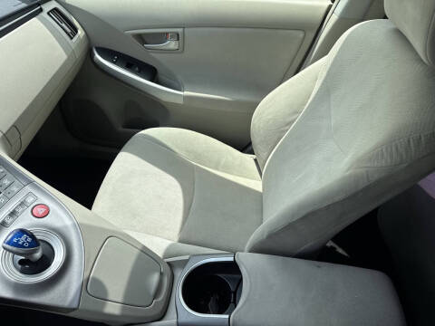 2012 Toyota Prius Two