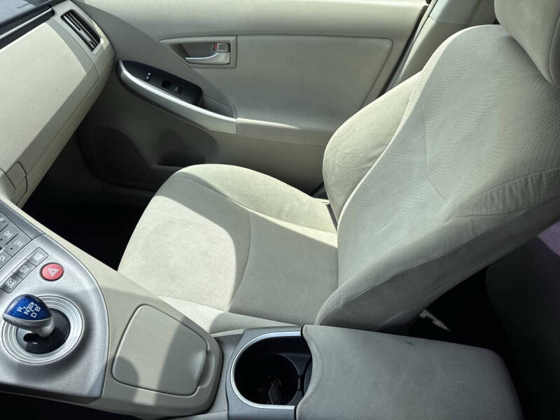 2012 Toyota Prius Two