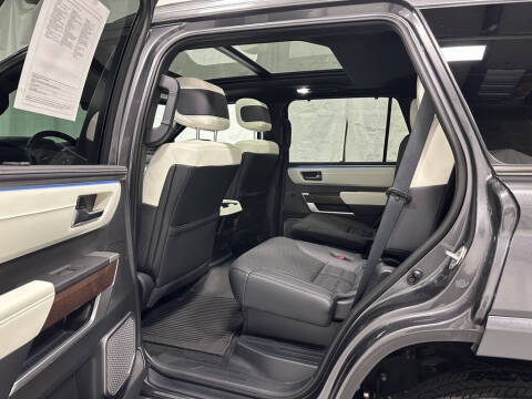 2024 Toyota Sequoia Capstone