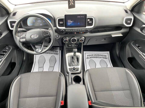 2023 Hyundai Venue SEL