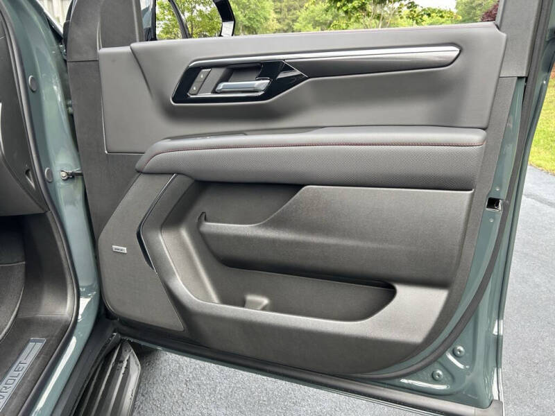 2025 Chevrolet Tahoe RST