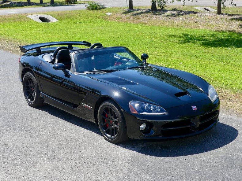 2004 Dodge Viper SRT-10