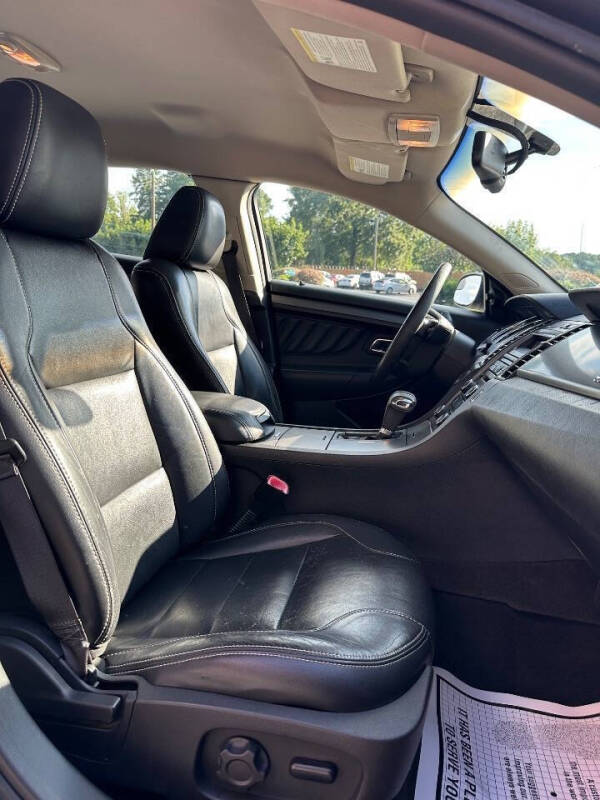 2012 Ford Taurus SEL