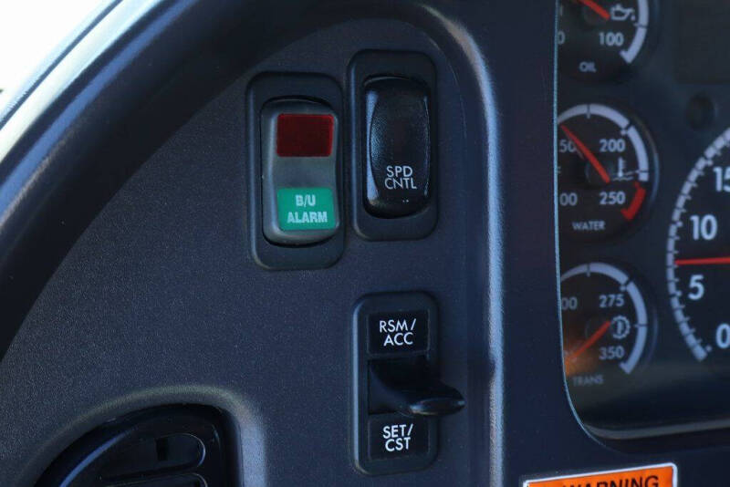 2016 Freightliner M2 106