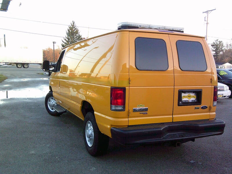 2013 Ford E-Series E-350 SD