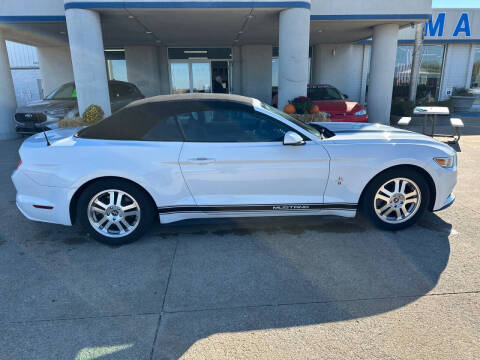 2016 Ford Mustang V6