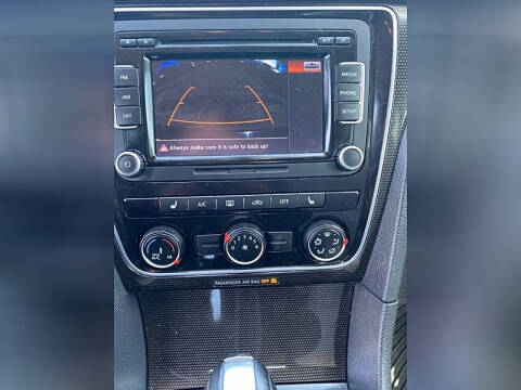 2014 Volkswagen Passat 1.8T Sport PZEV