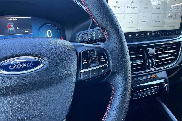 2025 Ford Escape ST-Line Elite