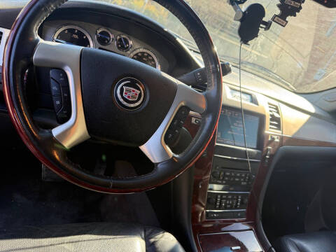 2011 Cadillac Escalade ESV Premium