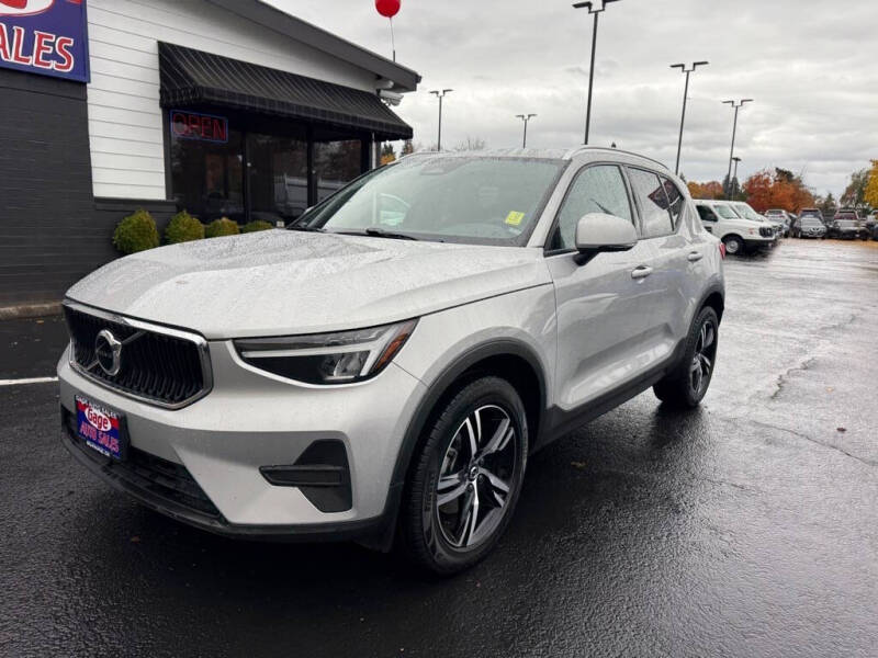 2023 Volvo XC40 B5 Core