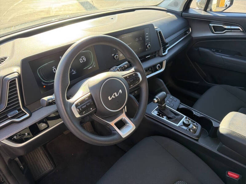 2024 Kia Sportage LX