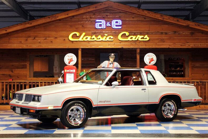 1984 Oldsmobile Cutlass Calais Hurst