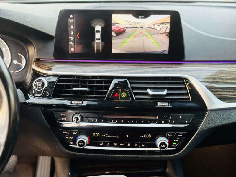 2018 BMW 5 Series 530i