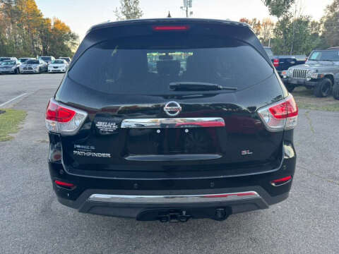 2013 Nissan Pathfinder SL