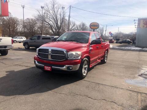 2007 Dodge Ram Pickup 1500 for sale at Parkside Auto Sales & Service in Pekin IL