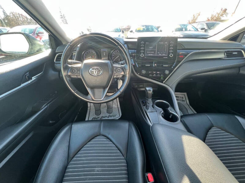 2021 Toyota Camry SE