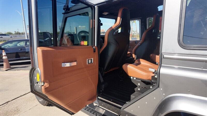 1983 Land Rover Defender