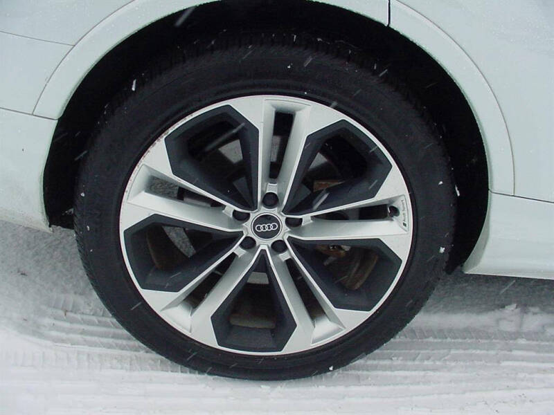 2021 Audi Q7 quattro Premium Plus 55 TFSI