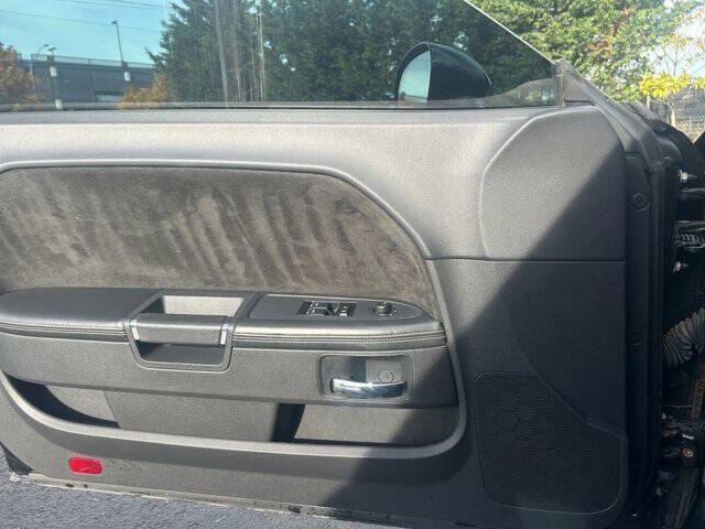 2011 Dodge Challenger SRT8 392