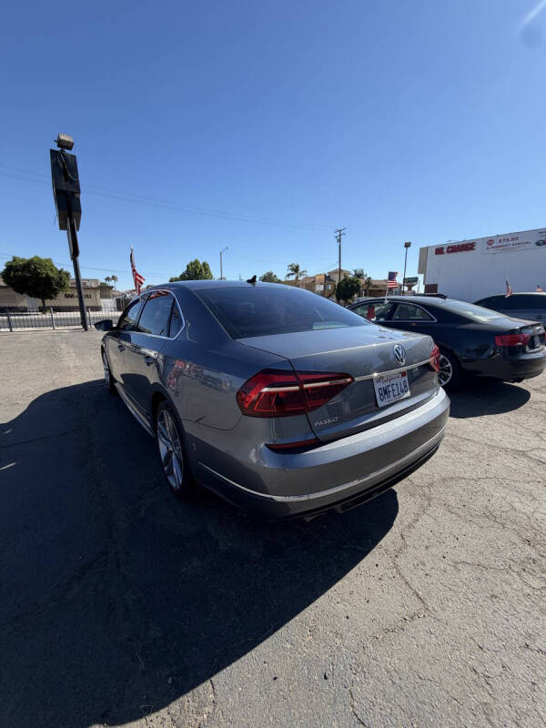 2017 Volkswagen Passat 1.8T R-Line