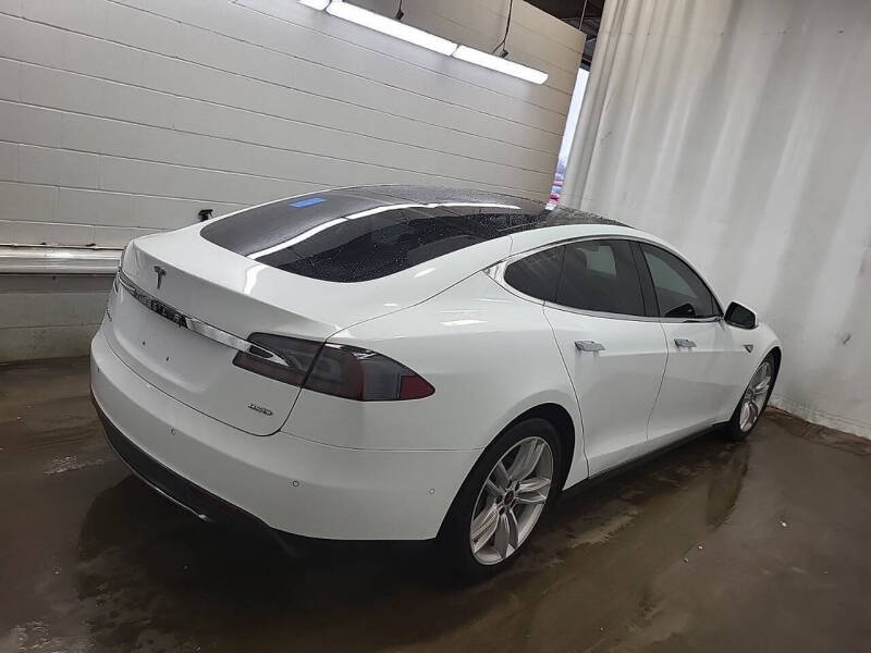 2016 Tesla Model S 85D