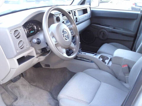 2007 Jeep Commander Sport
