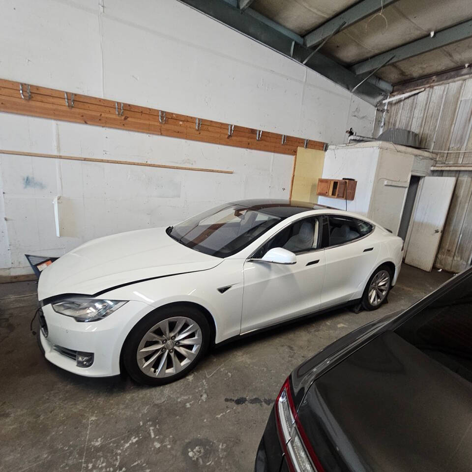 White 2014 Tesla Model S P85 P85 4dr Liftback 2