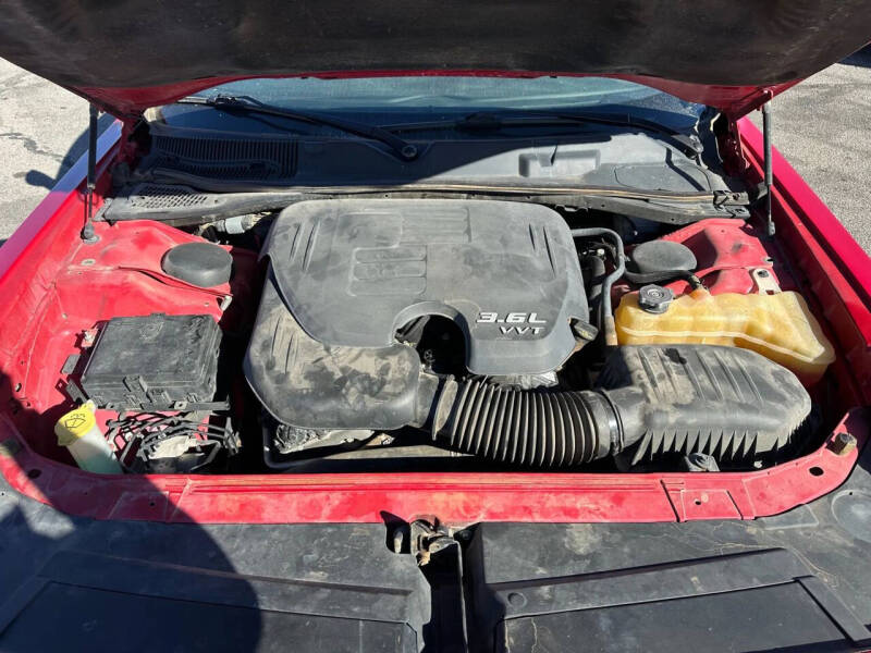 2015 Dodge Challenger SXT Plus