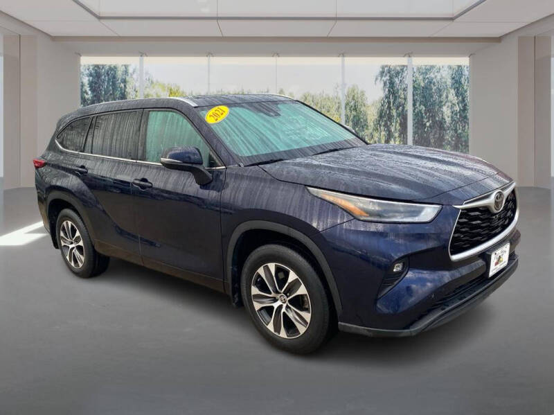 2021 Toyota Highlander XLE's photo
