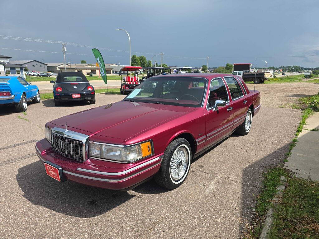 1993 Lincoln Town Car 1