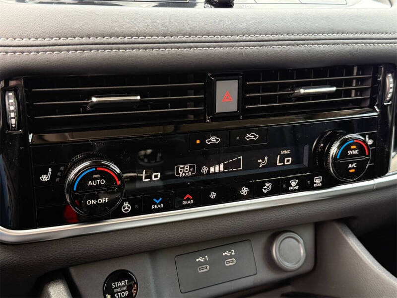 2025 Nissan Rogue SL