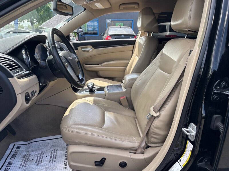 2013 Chrysler 300