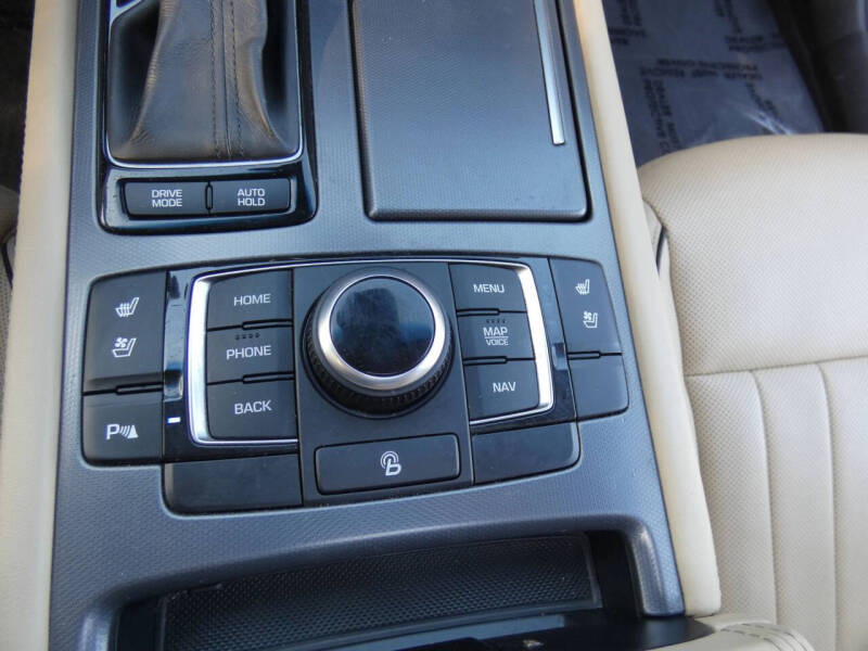 2015 Hyundai Genesis