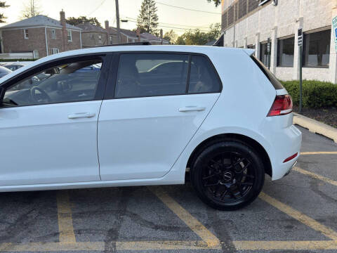 2019 Volkswagen Golf SE