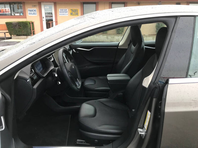 2015 Tesla Model S 70D