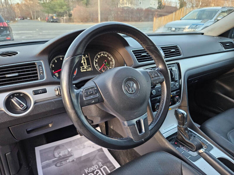 2013 Volkswagen Passat SE PZEV