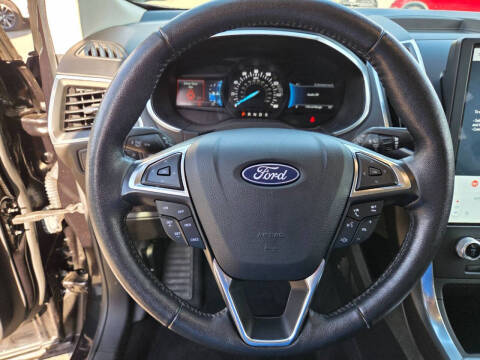 2021 Ford Edge Titanium