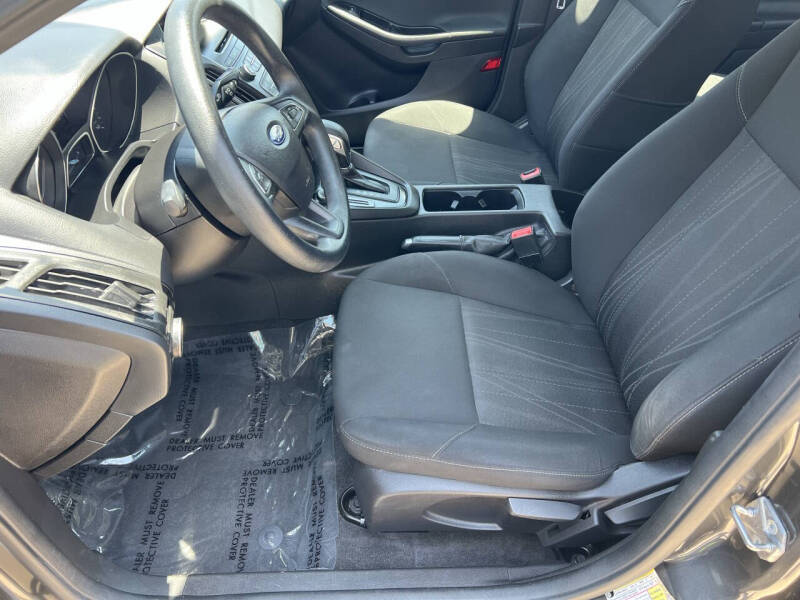 2017 Ford Focus S