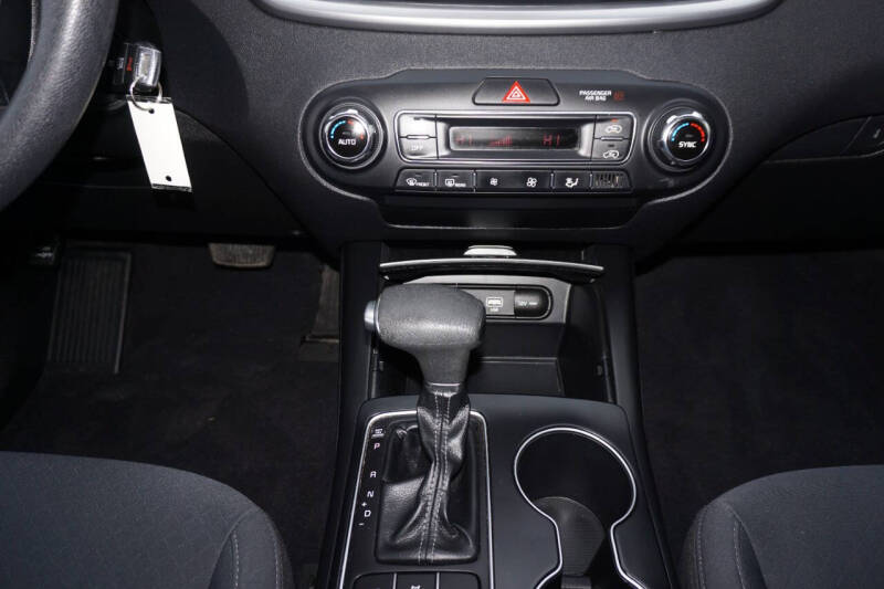 2019 Kia Sorento LX V6