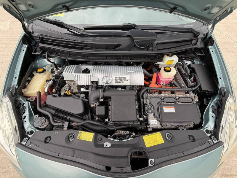 2013 Toyota Prius Two