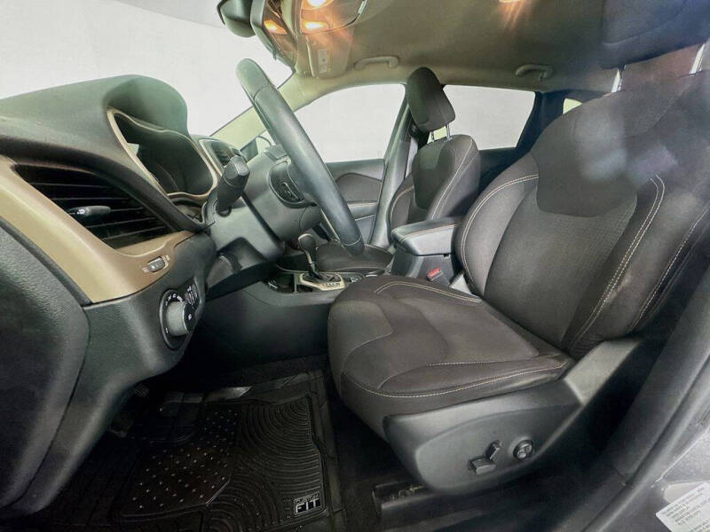 2016 Jeep Cherokee Latitude